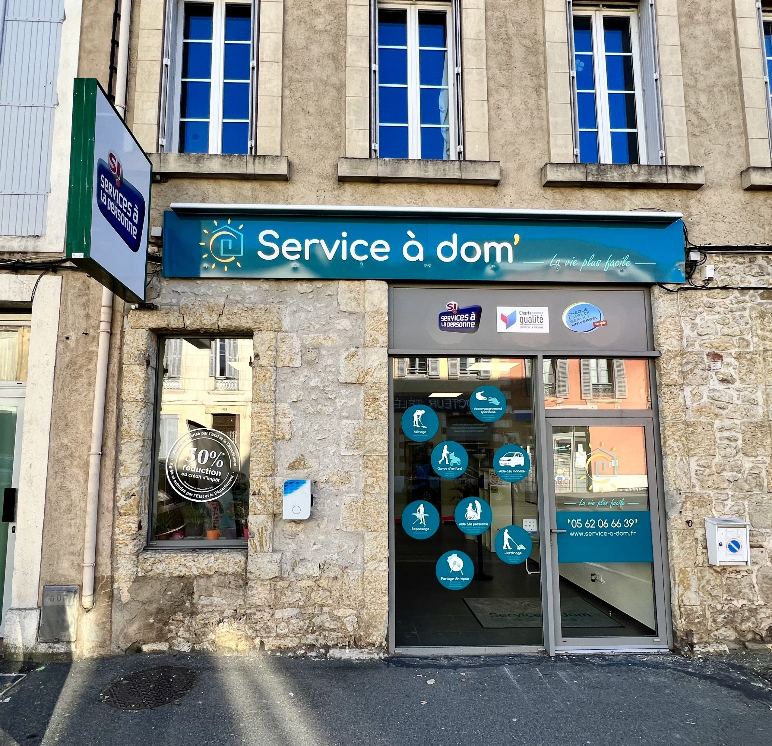 service à dom' - auch